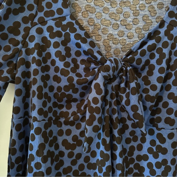 Ava & Viv Blue Polka Dot Tie Front Blouse 2X Long Sleeve - Picture 2 of 9